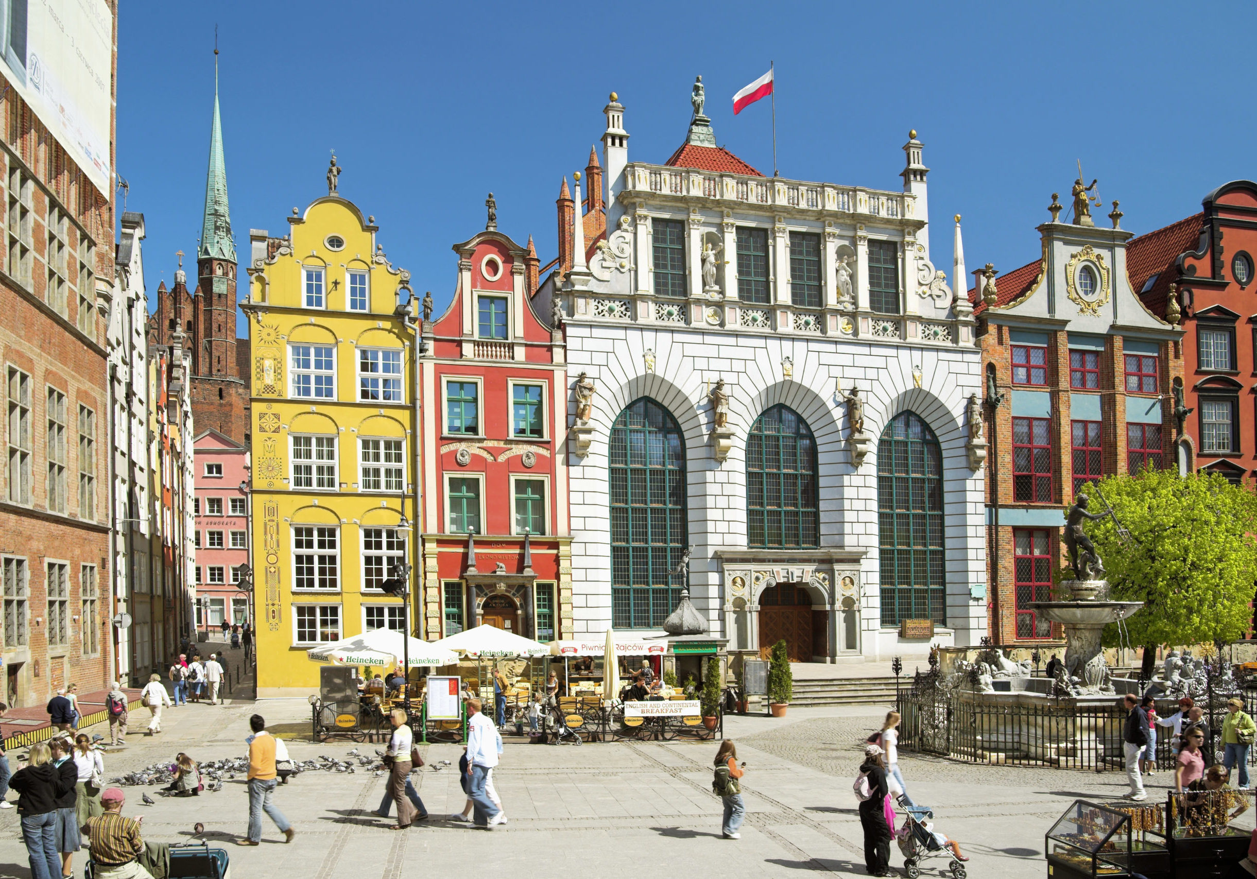 Die Altstadt in Gdansk wurde nach der starken Zerstörung im Zweiten Weltkrieg aufwändig im vorherigen Stil wieder aufgebaut.  Foto: Polen Travel