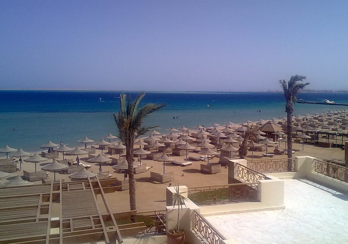 Die Strände rund um Hurghada sind voll und ganz auf Badeurlauber eingestellt