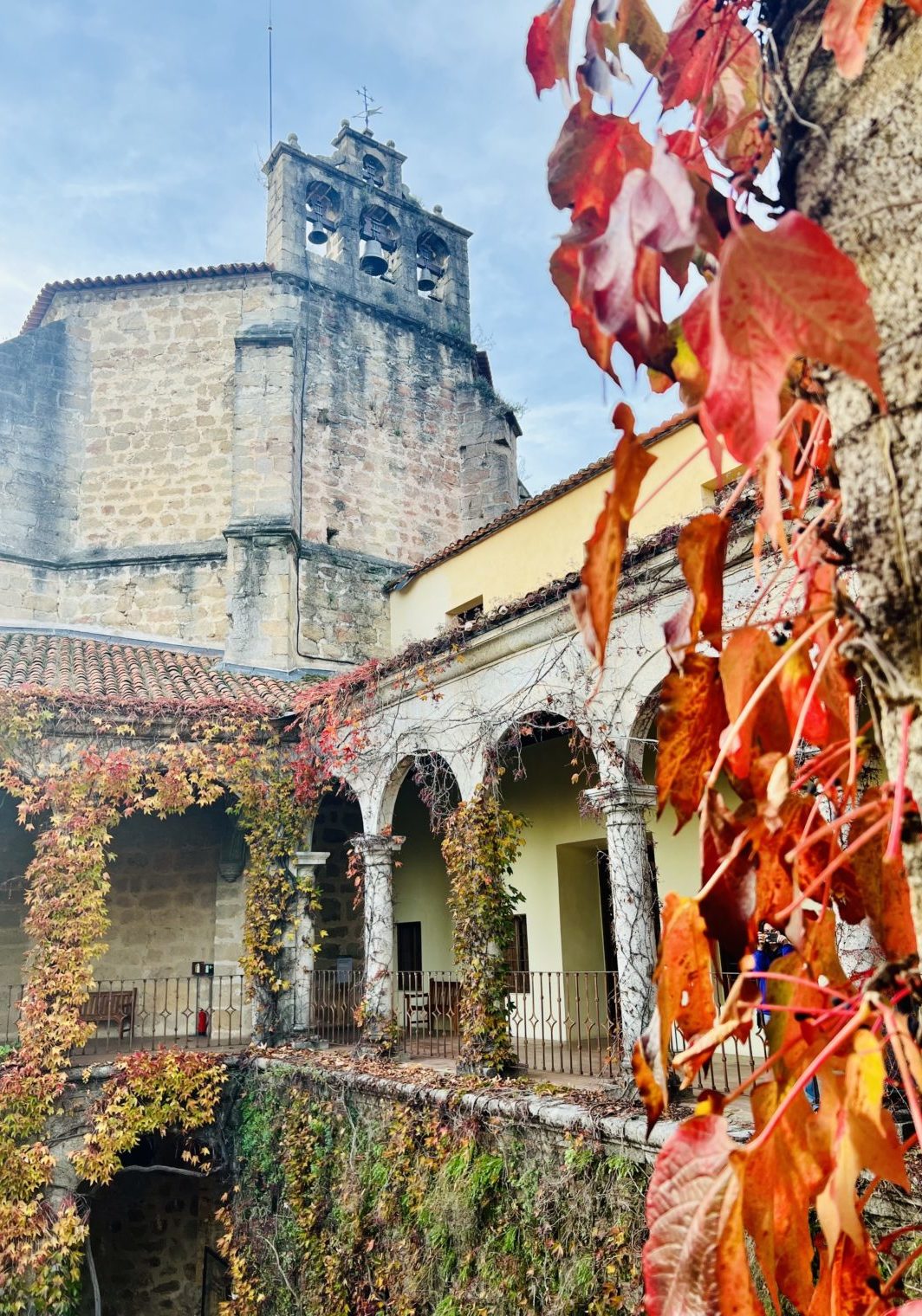 Hinter dicken Mauern lebte der Kaiser in Yuste. Foto: M. Trinius